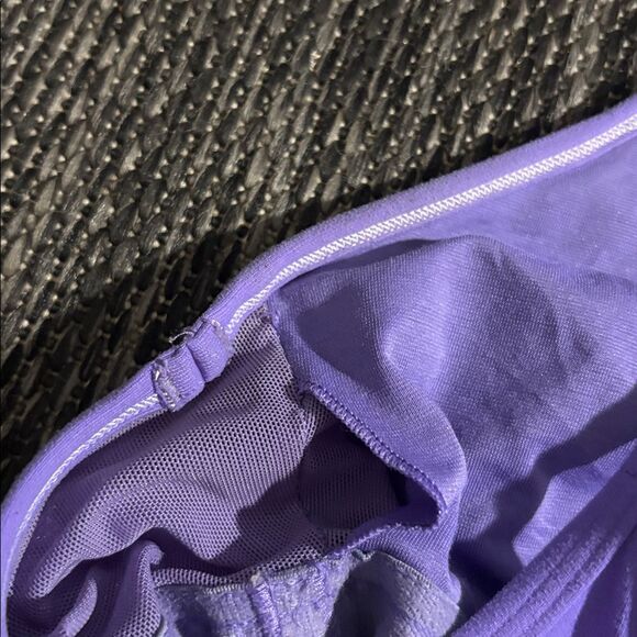 Lululemon Power Y Tank *Luon Light - Picture 7 of 9